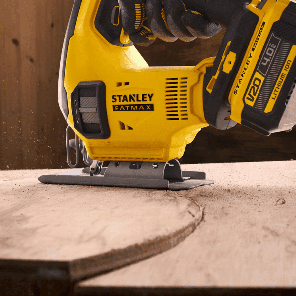 Scie sauteuse Stanley